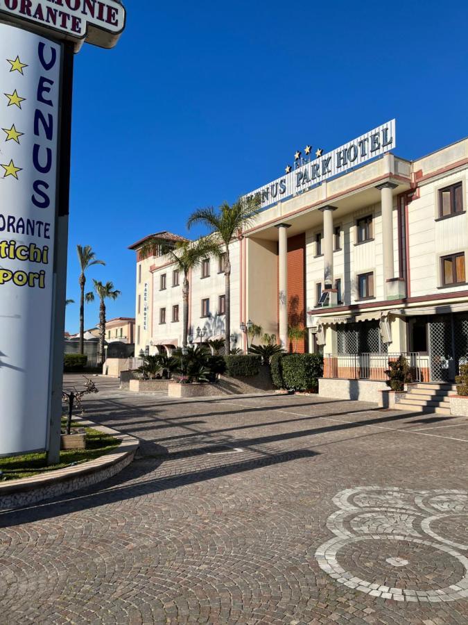 Venus Park Hotel Кастель-Вольтурно Екстер'єр фото