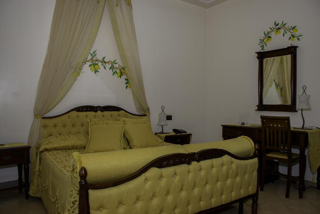 Venus Park Hotel Кастель-Вольтурно Екстер'єр фото